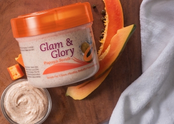 Glam & Glory Papaya Scrub